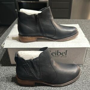 NIB Josef Seibel Sienna 45 black leather women’s size 37 booty